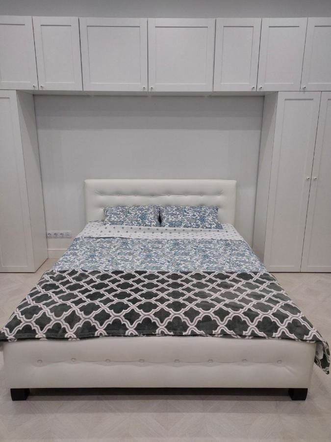 Апартаменты Apartment of Hezavisimosti 60 Минск